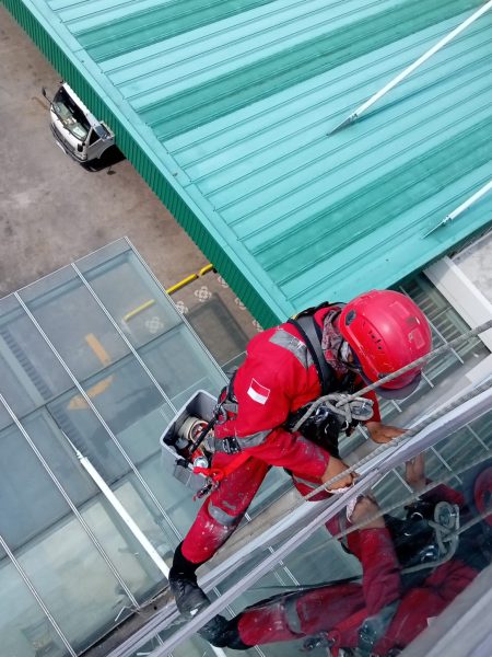 Jasa Sealant Kaca Gedung
